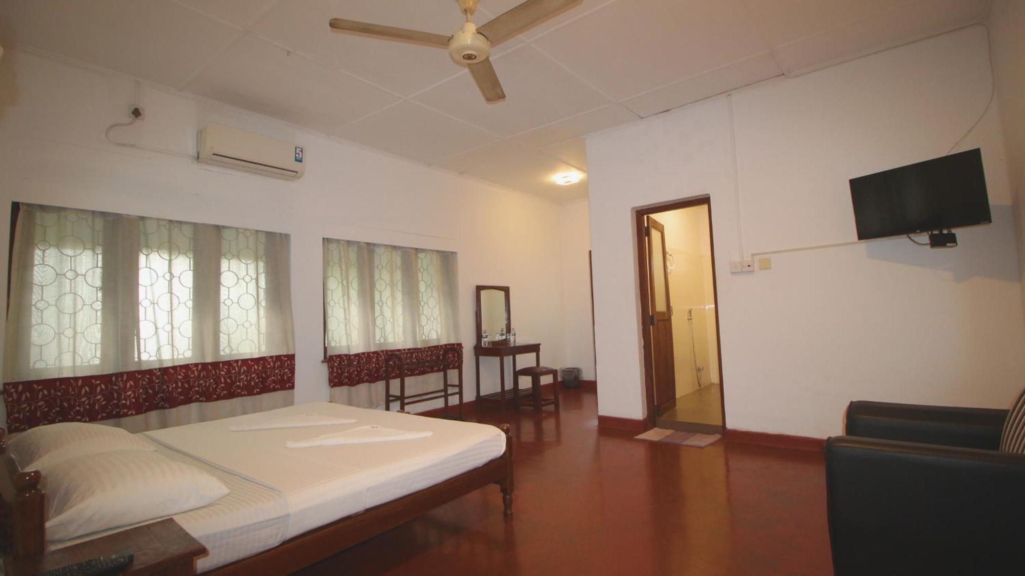 Kandy Boutique Villa By Fortuna Bungalows Екстериор снимка