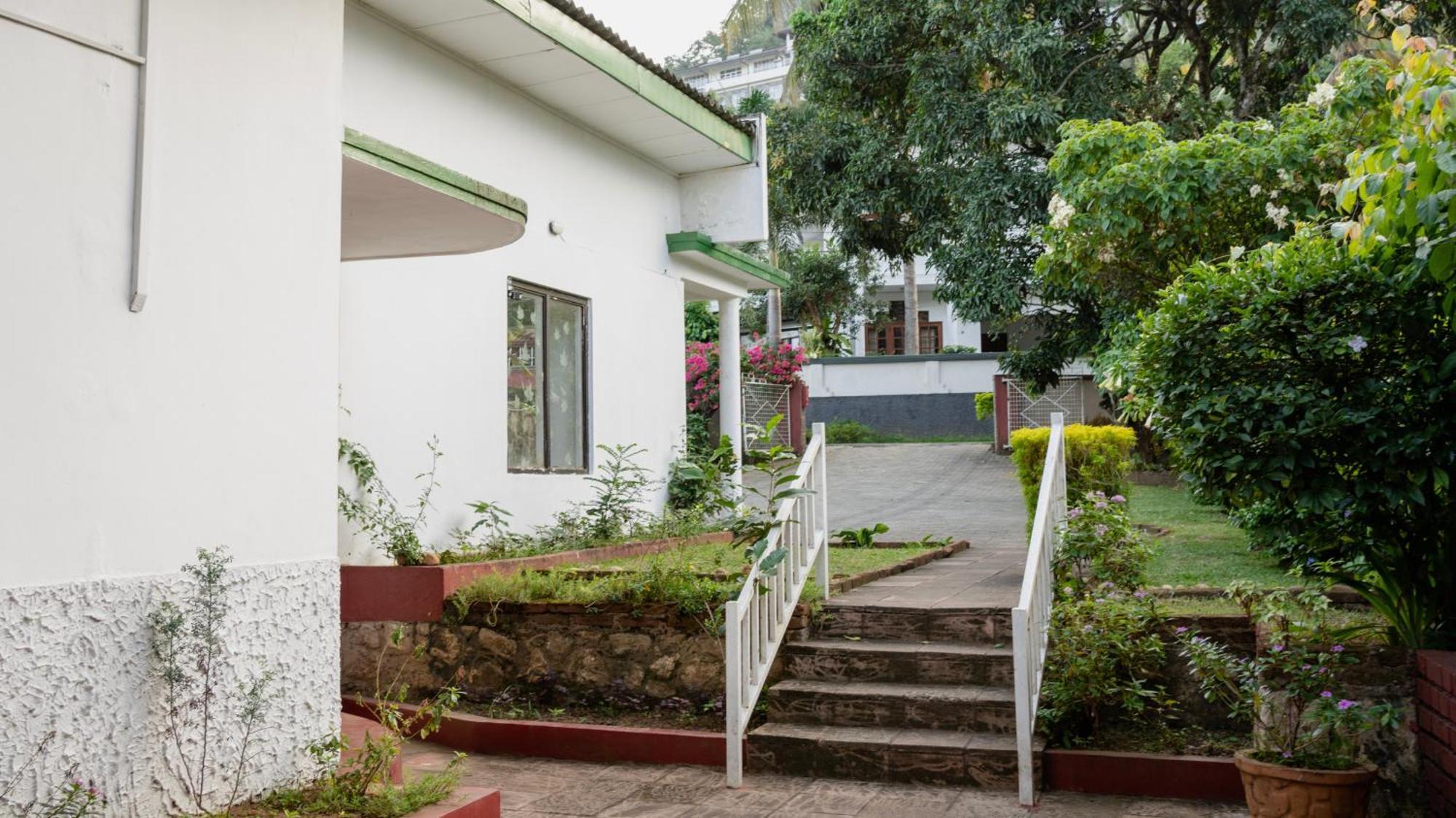 Kandy Boutique Villa By Fortuna Bungalows Екстериор снимка
