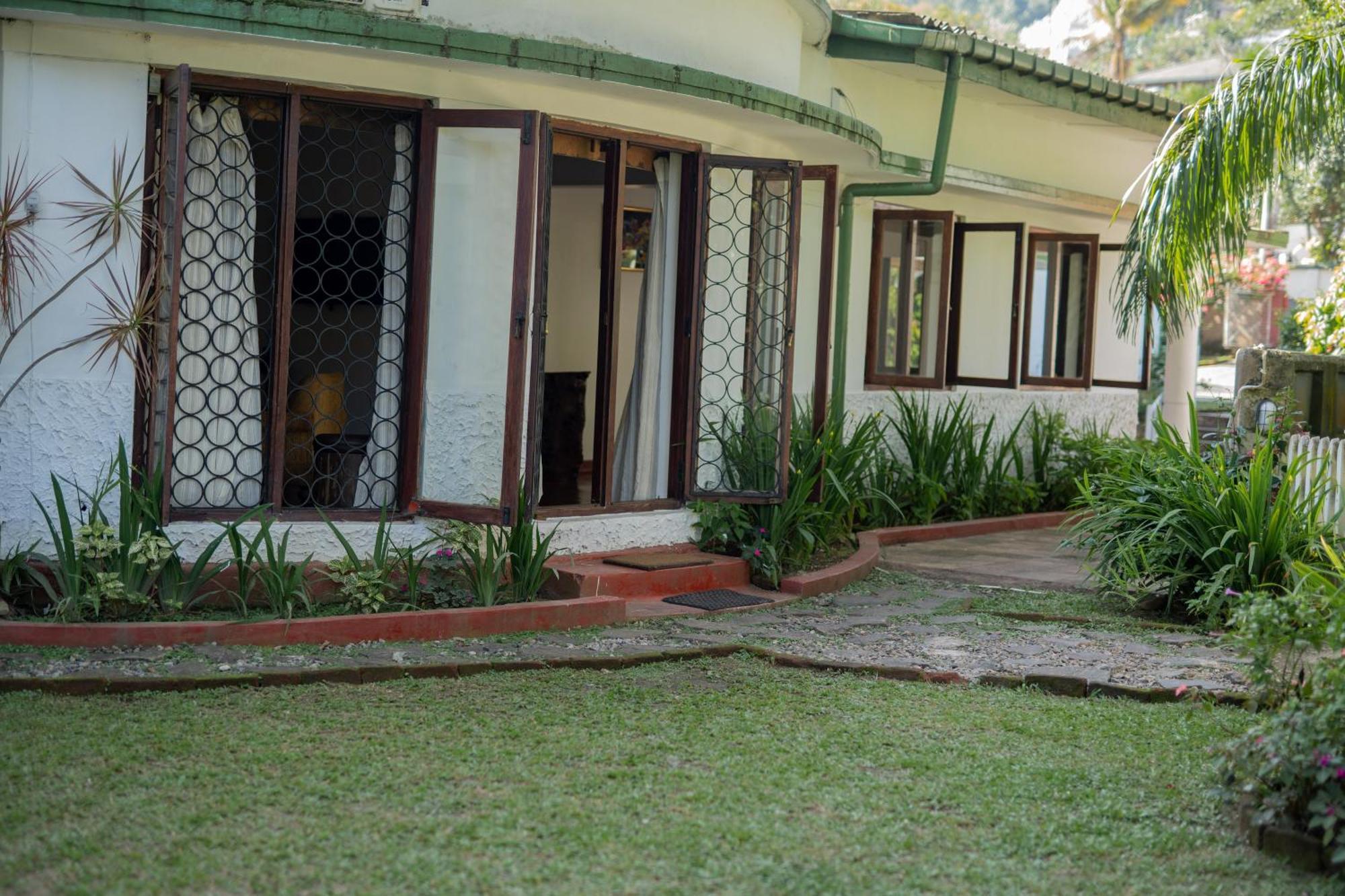 Kandy Boutique Villa By Fortuna Bungalows Екстериор снимка